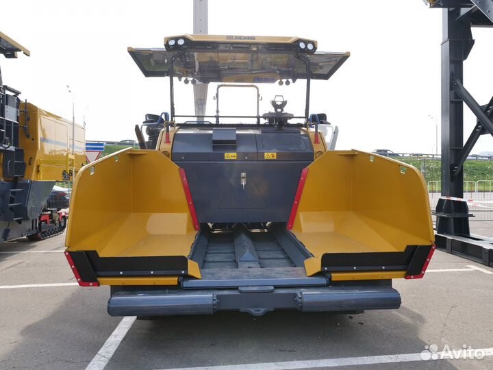 Асфальтобетоноукладчик XCMG RP705, 2023