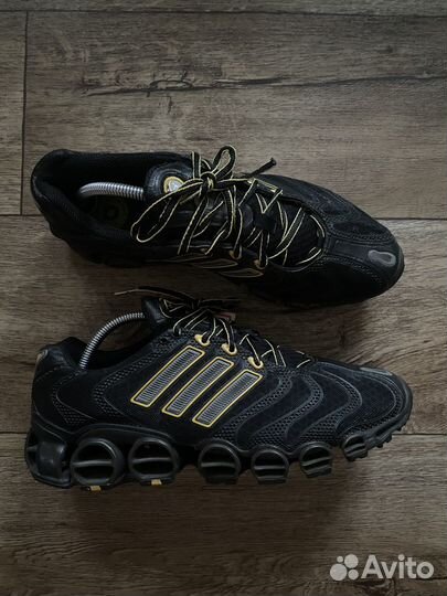 Кроссовки adidas bounce