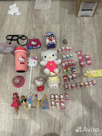 Hello Kitty игрушки фигурки хелоу китти