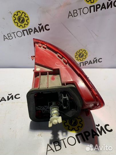 Фонарь заднего хода задний левый Volkswagen Jetta