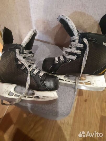 Хоккейные коньки bauer