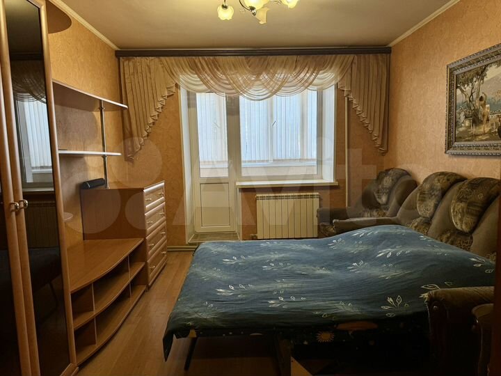 2-к. квартира, 54 м², 1/3 эт.