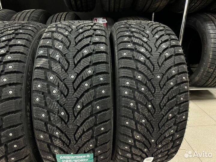 Landspider Arctictraxx 215/55 R17 107