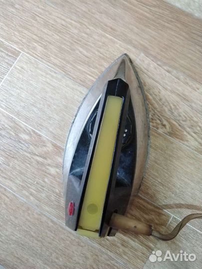 Утюг б/у