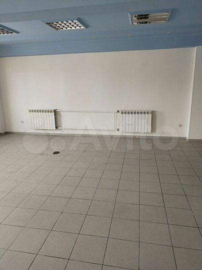 Торговое помещение, 75 м²