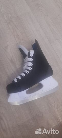 Коньки хоккейные детские 34 размер