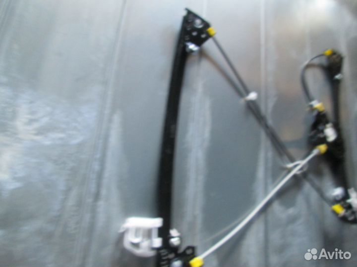 Стеклоподъемник пер прав Peugeot 206 98-09