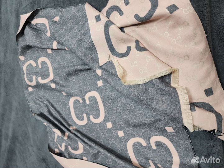 Шарф палантин gucci