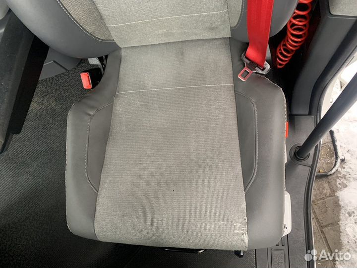 Сиденье водительское пневматическое Renault T