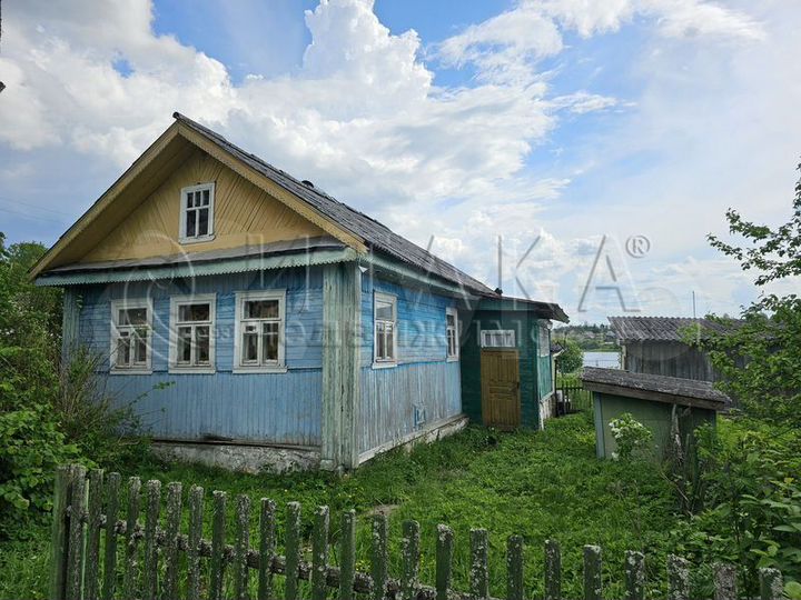 Дом 38,8 м² на участке 8 сот.