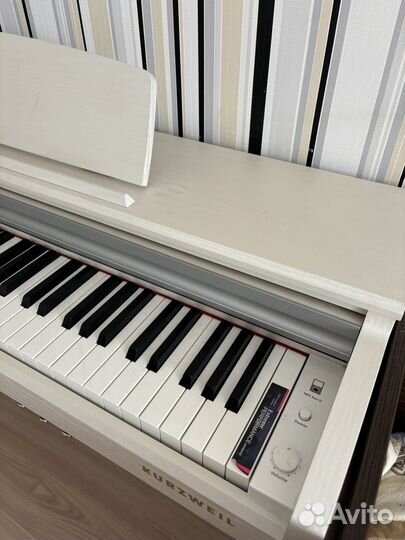 Цифровое пианино кurzweil M210