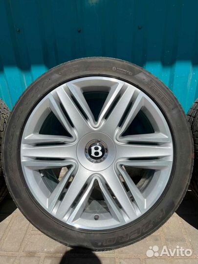 Колеса/ Комплект колес в сборе Bentley Continental