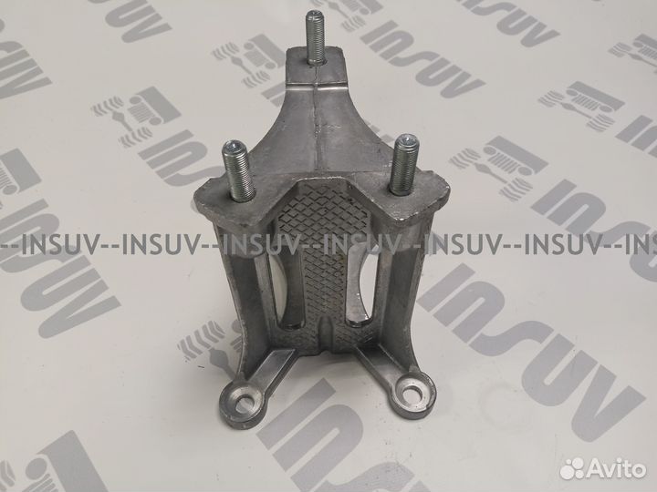 Кронштейн запаски Шевроле Нива, Тревел под литой д