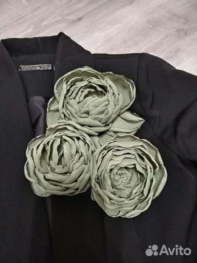 Брошь цветок из ткани