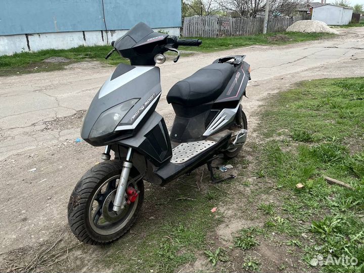 Продаю скутер Stels vortex 50