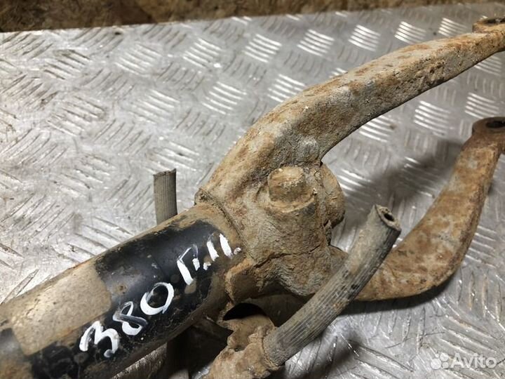 Амортизатор передний правый Honda Accord 1996-1998