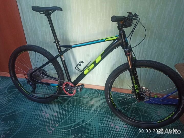 Велосипед GT avalanche elite