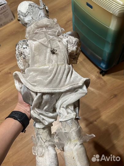 Кукла фарфоровая коллекционная