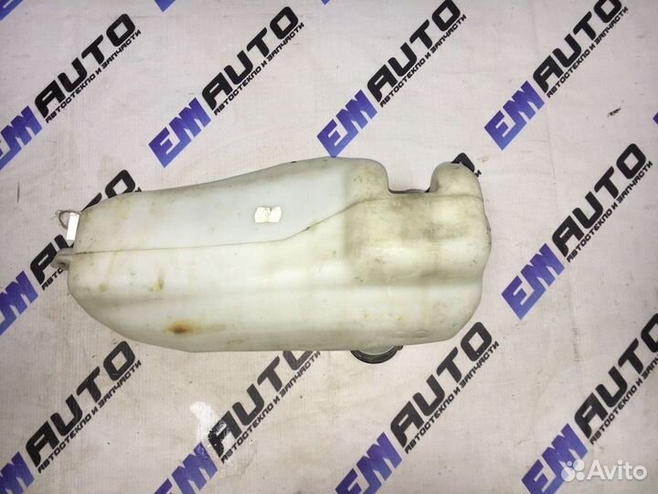 Бачок омывателя Рено Логан 2