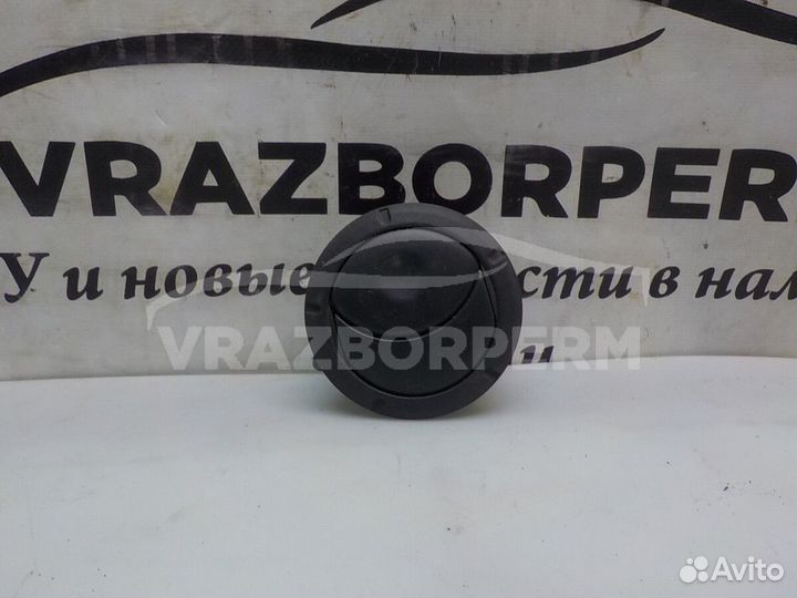 Накладка дефлектора Renault Logan