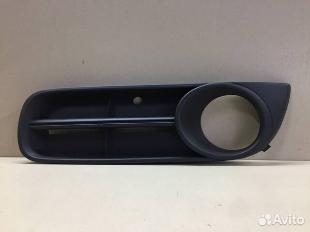 Рамка противотуманной фары левой Skoda Fabia 5J 20