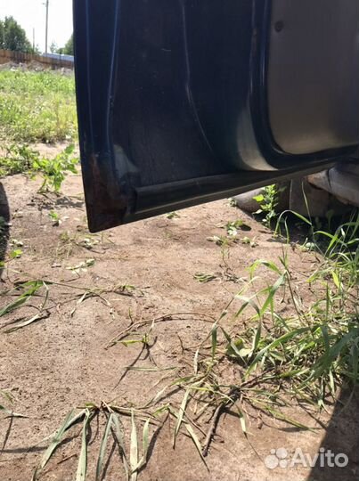 Передняя левая деврь ford focus 1