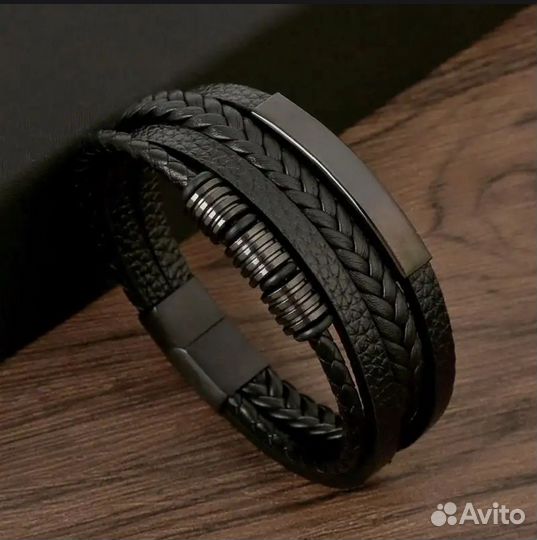 Кожаный браслет