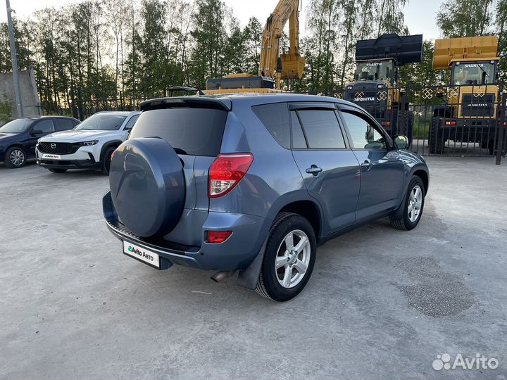 Toyota RAV4 2.0 AT, 2006, 246 586 км