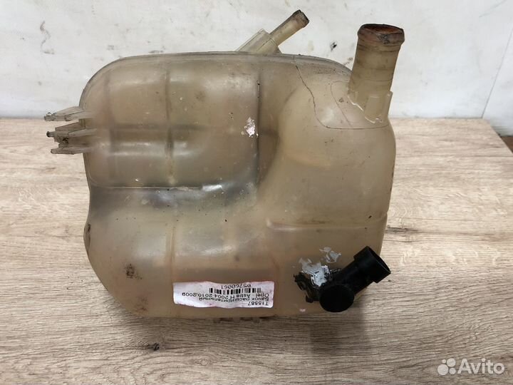 Расширительный бачок Opel Astra h