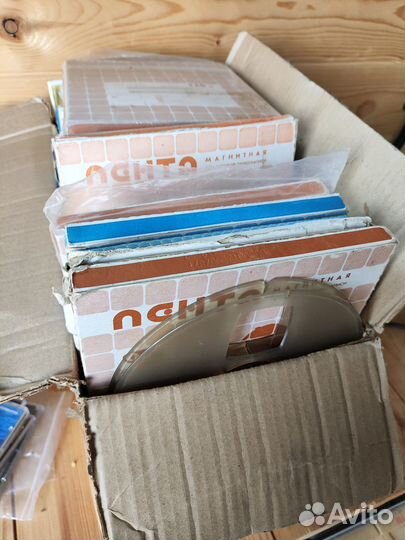 Катушки для магнитофона с записью