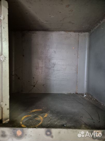 Сейф металлический