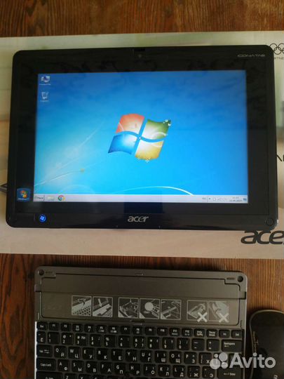 Планшет Acer iconia tab W500