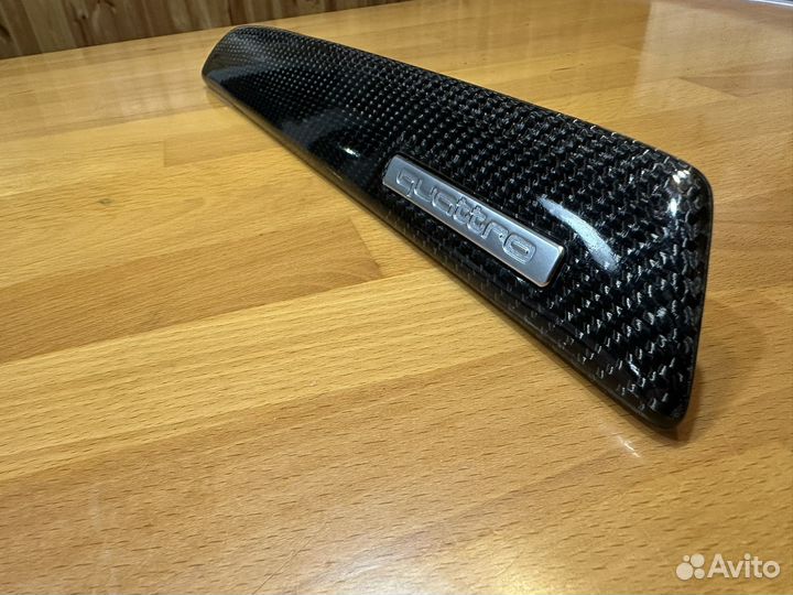 Вставка в торпедо audi A4 b8 карбон