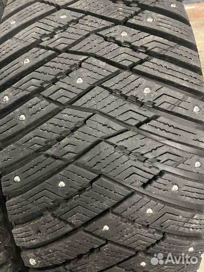 Goodyear UltraGrip Arctic 2 245/40 R18