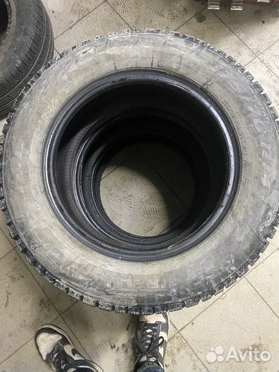 Pirelli Ice Zero 175/70 R14
