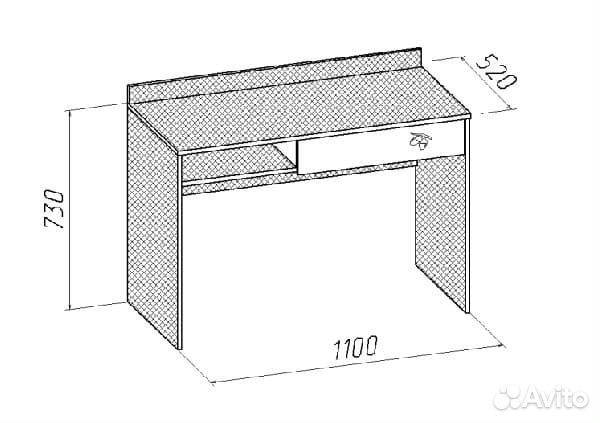 Письменный стол с полкой