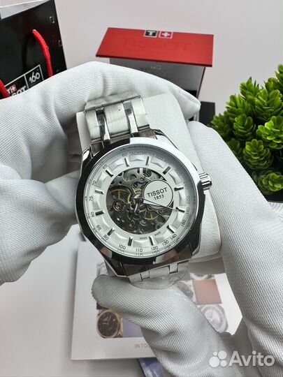 Механические мужские наручные часы