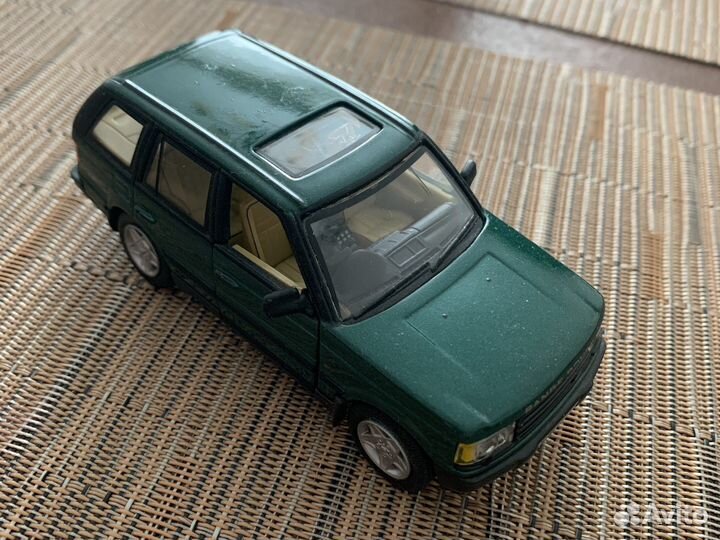 Range rover 1/43 cararama