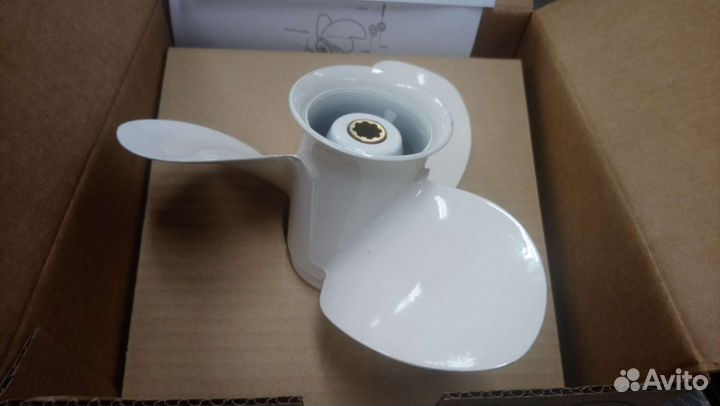 Винт на мотор Yamaha 9,9-15л.с. 11 шаг