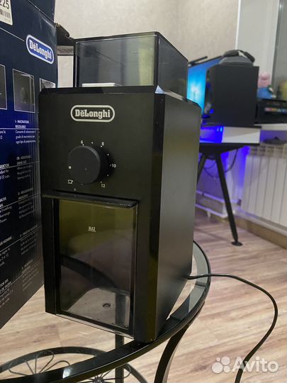 Кофемолка delonghi