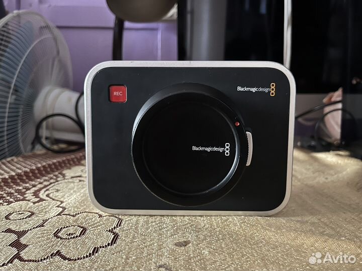 Видеокамера Blackmagic Cinema Camera EF 2,5К