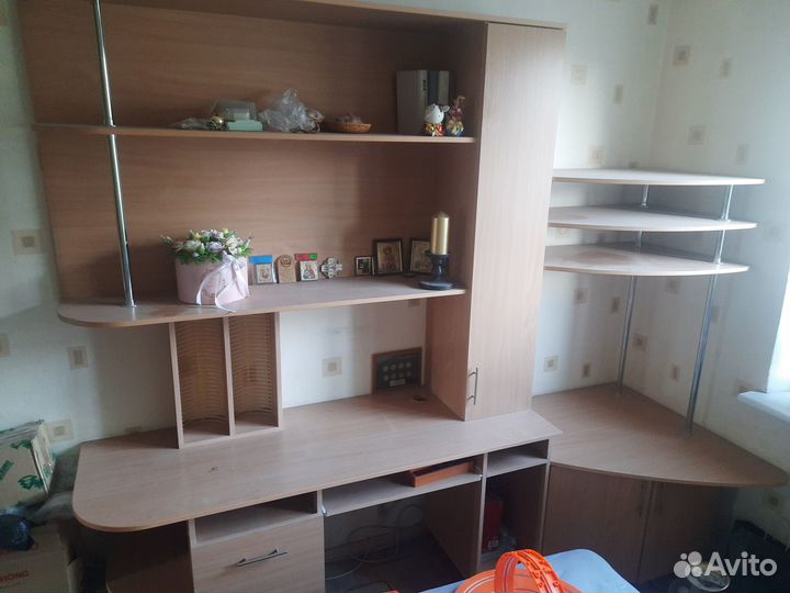 Уголок школьника со столом