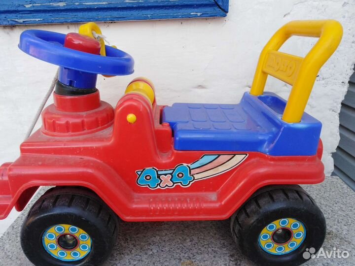 Детская машинка каталка