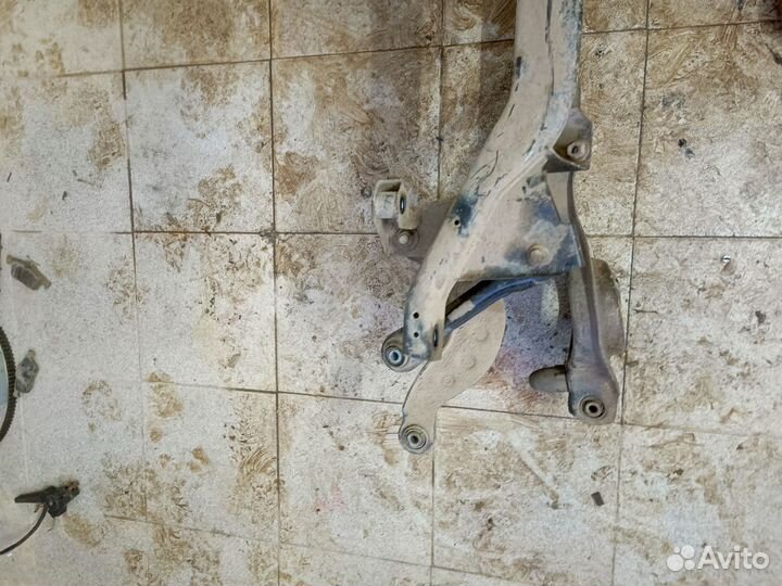 Задний подрамник всборе без ступиц Ford focus 3