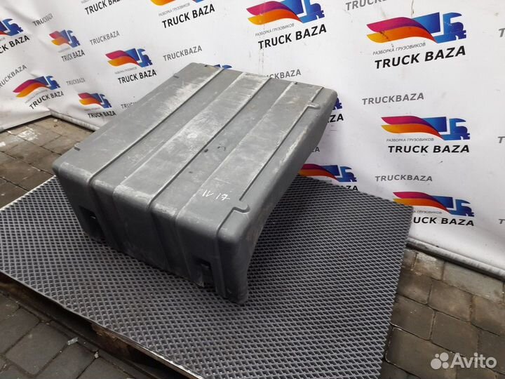 Крышка аккумуляторного ящика