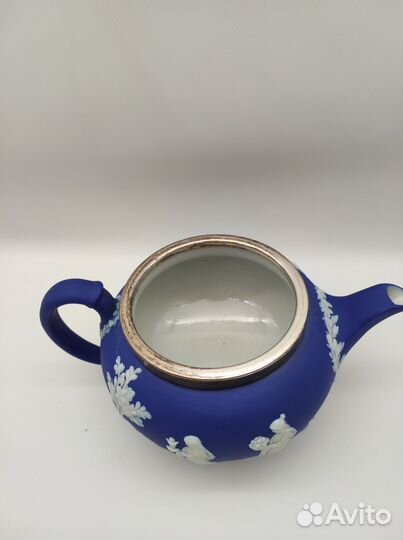 Чайник фарфор бисквит диаметр 13 см, сер. XX в, В