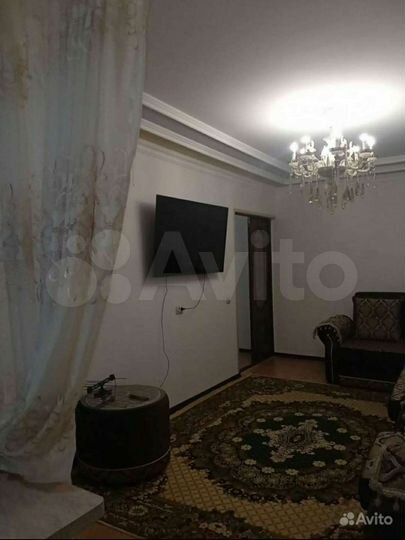 2-к. квартира, 54 м², 1/9 эт.