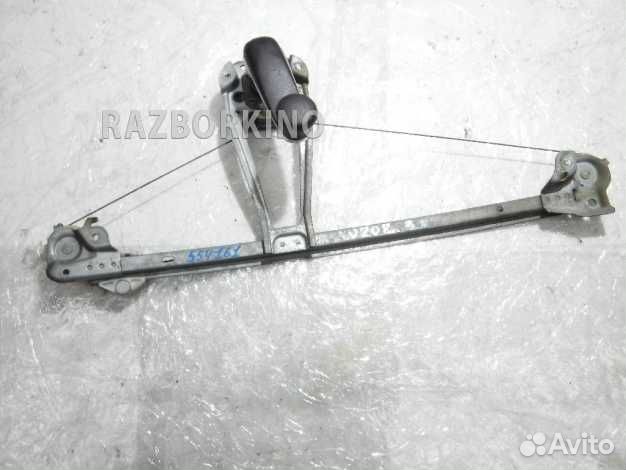 Стеклоподъемник механический задний левый