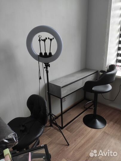 Кольцевая лампа ZB-R18 на усиленном штативе 45 см