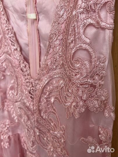 Нарядное платье